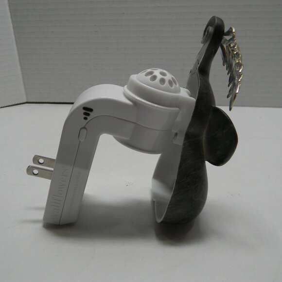 Elephant Wallflower Plug Excellent Condition Faux Marble Look B&BW - Picture 3 of 4